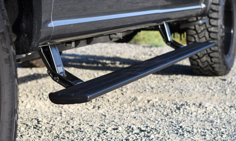 AMP Research 18-24 Jeep Wrangler JL 4 Door PowerStep Smart Series - Image 2