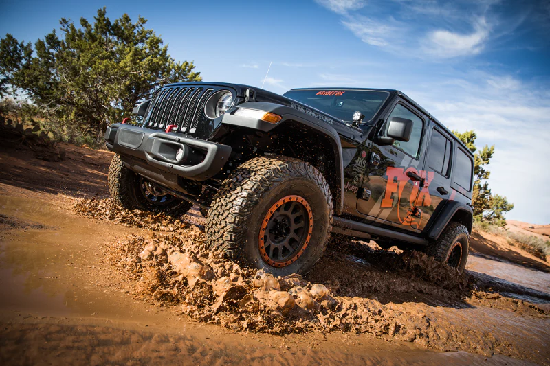 Fox 18+ Jeep JL 2.0 Performance Series 12.2in. Smooth Body Reservoir Rear Shock / 3.5-4in. Lift - Image 6