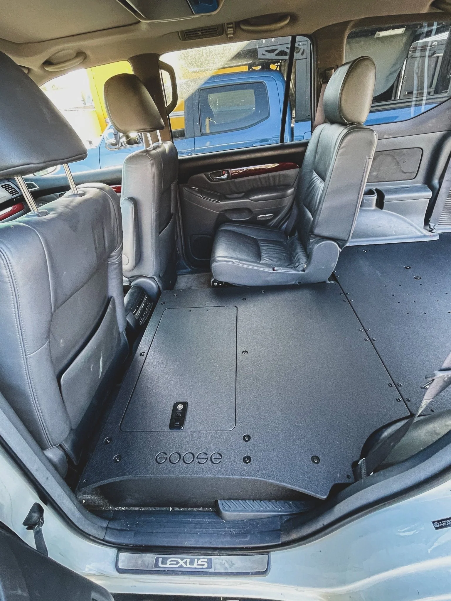 Lexus GX470 2002-2009 - Second Row Seat Delete Plate System - Image 5