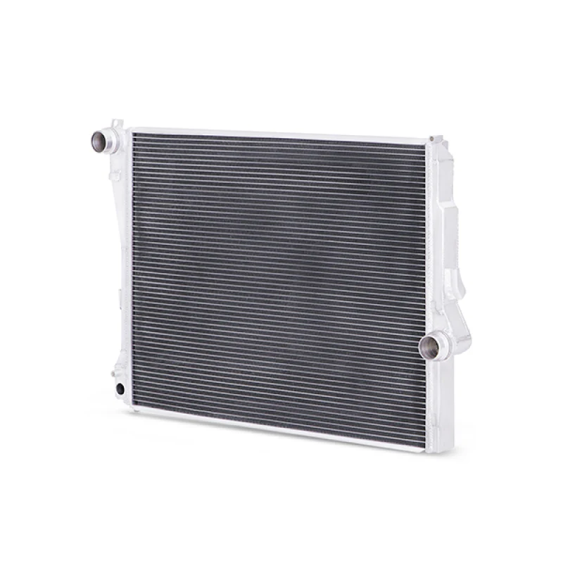 Mishimoto 99-06 BMW 323i/323i/328i/330i w/ Auto Transmission Performance Aluminum Radiator - Image 4