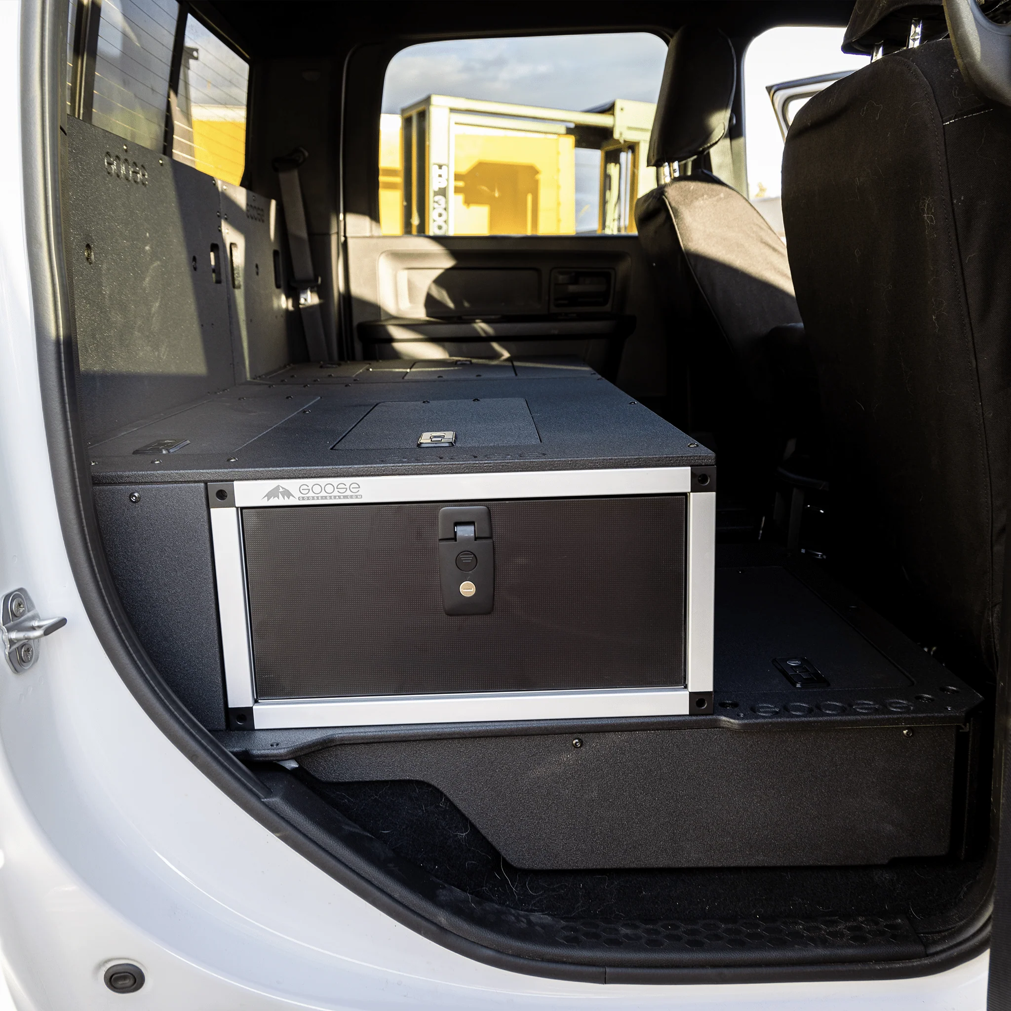 Ram 2500/3500 2009-Present 4th and 5th Gen. Crew Cab - Second Row Single Drawer Module - Image 4