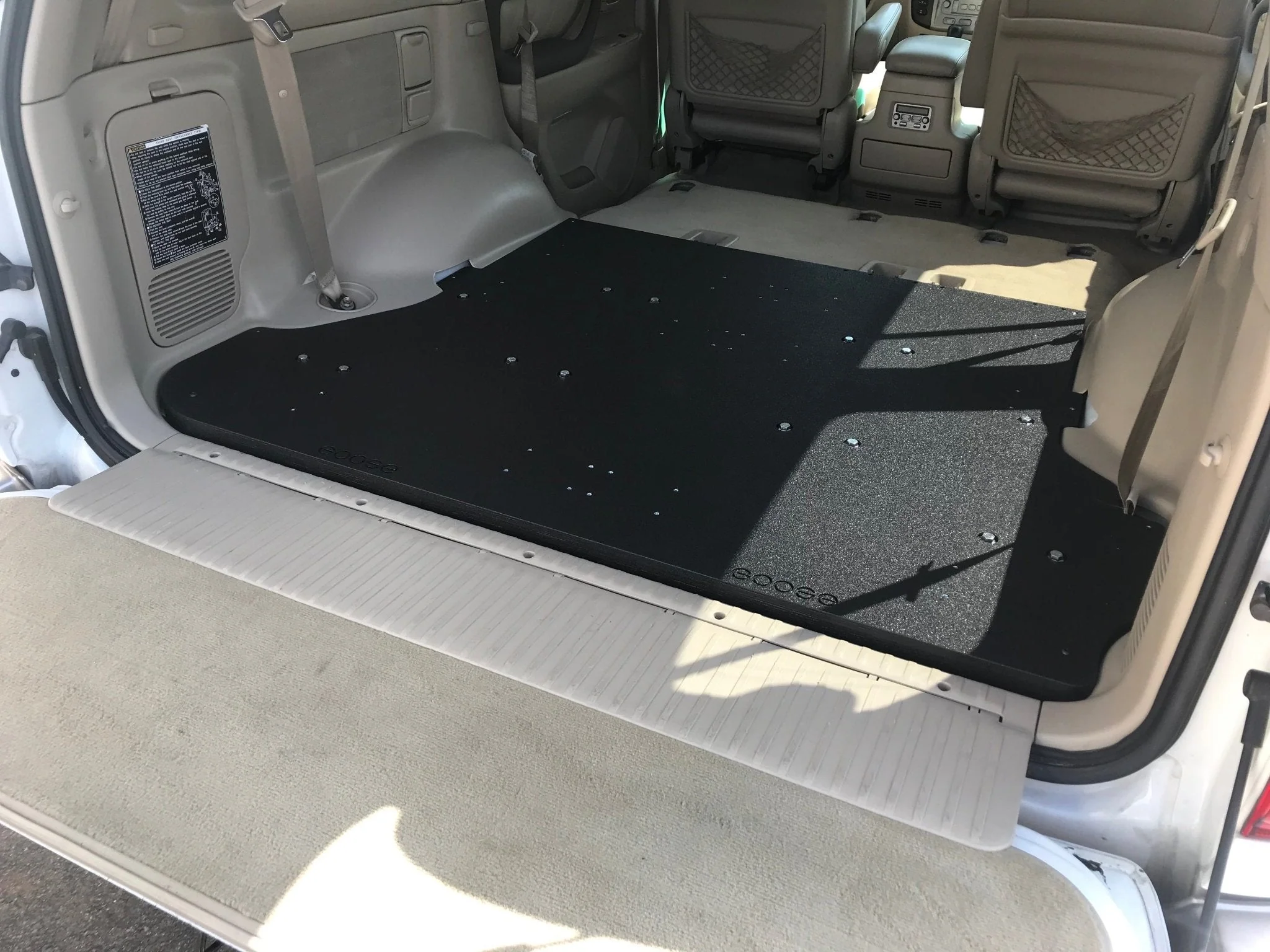 Toyota Land Cruiser 1998-2007 100 Series - Rear Plate System - Image 3