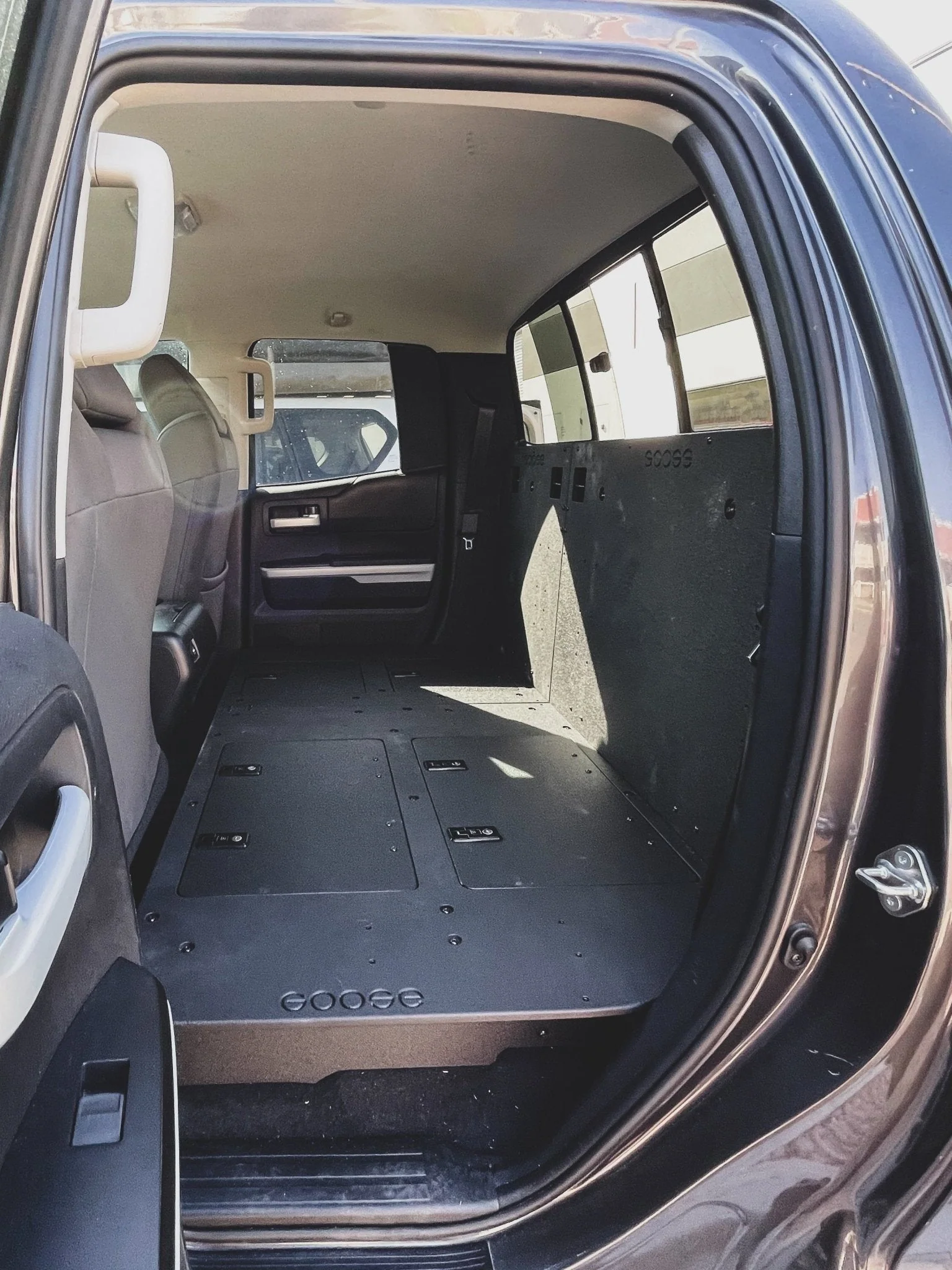 Toyota Tundra 2014-2021 2.5 Gen. Double Cab - Second Row Seat Delete Plate System - Image 3